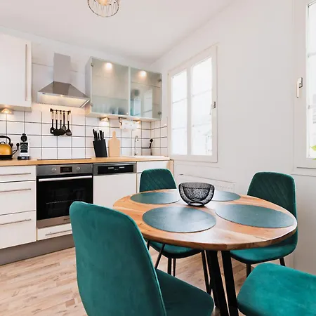 Apartment Smart - - Perfect For 6 Guests - - Netflix - Schwebebahn - Free Parking Zone