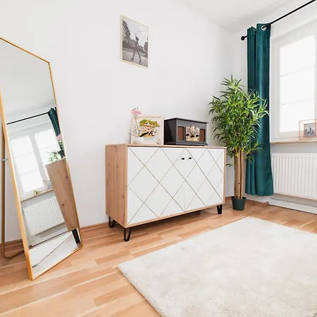 Apartment Smart - - Perfect For 6 Guests - - Netflix - Schwebebahn - Free Parking Zone *