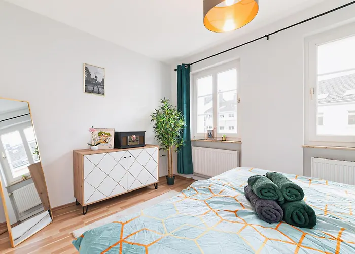 Smart - - Perfect For 6 Guests - - Netflix - Schwebebahn - Free Parking Zone Apartament *