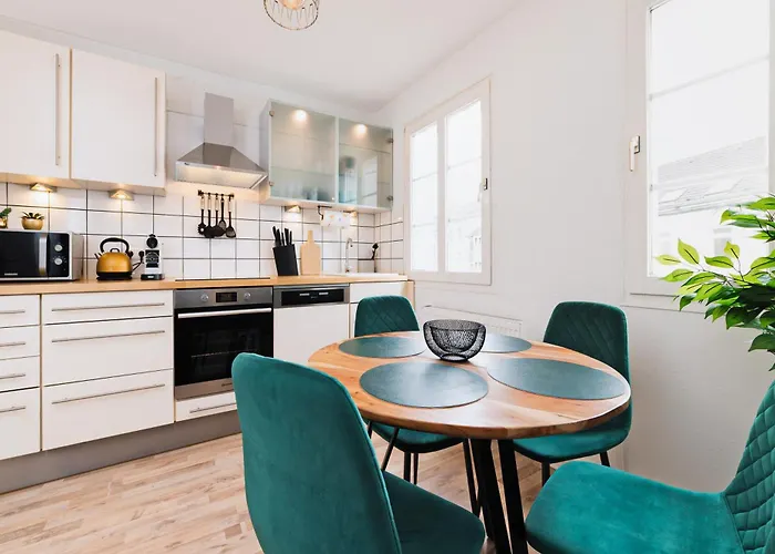Apartament Smart - - Perfect For 6 Guests - - Netflix - Schwebebahn - Free Parking Zone