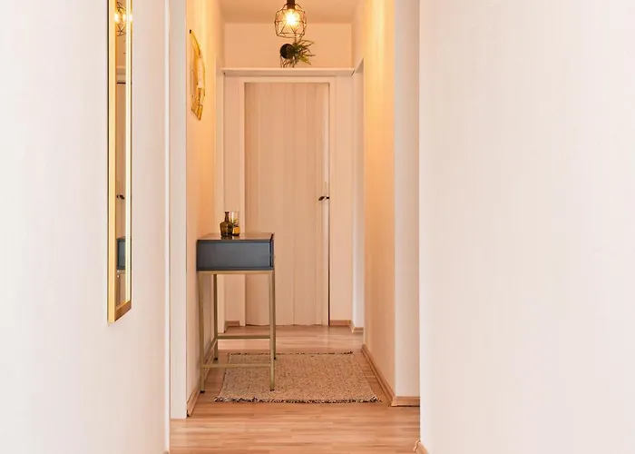 Appartement Smart - - Perfect For 6 Guests - - Netflix - Schwebebahn - Free Parking Zone